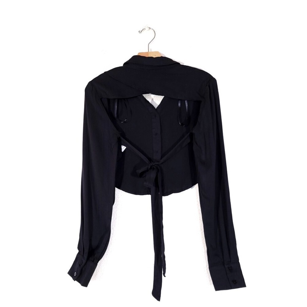 New Superdown Caleb Open Back Button Front Crop T… - image 6